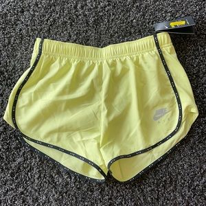 Nike Air standard fit running shorts